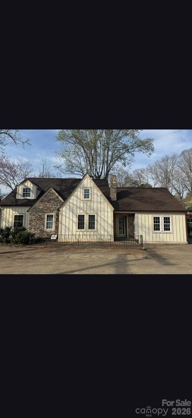 282 W Mountain St., Rutherfordton, NC 28139