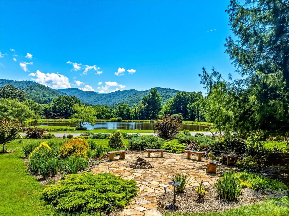 13 Ashley Rd., Asheville, NC 28805