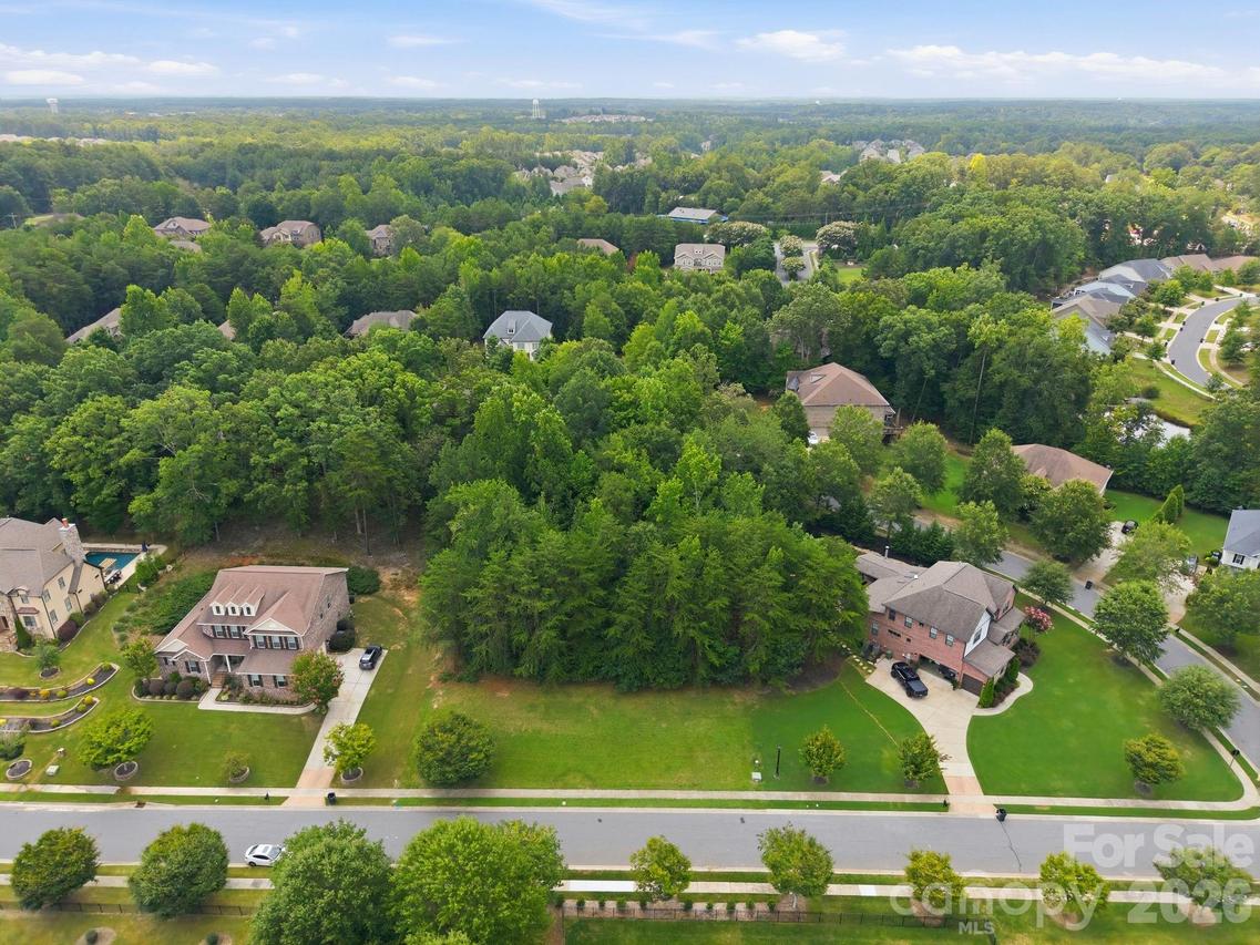 16321 Bastille Dr., Charlotte, NC 28278