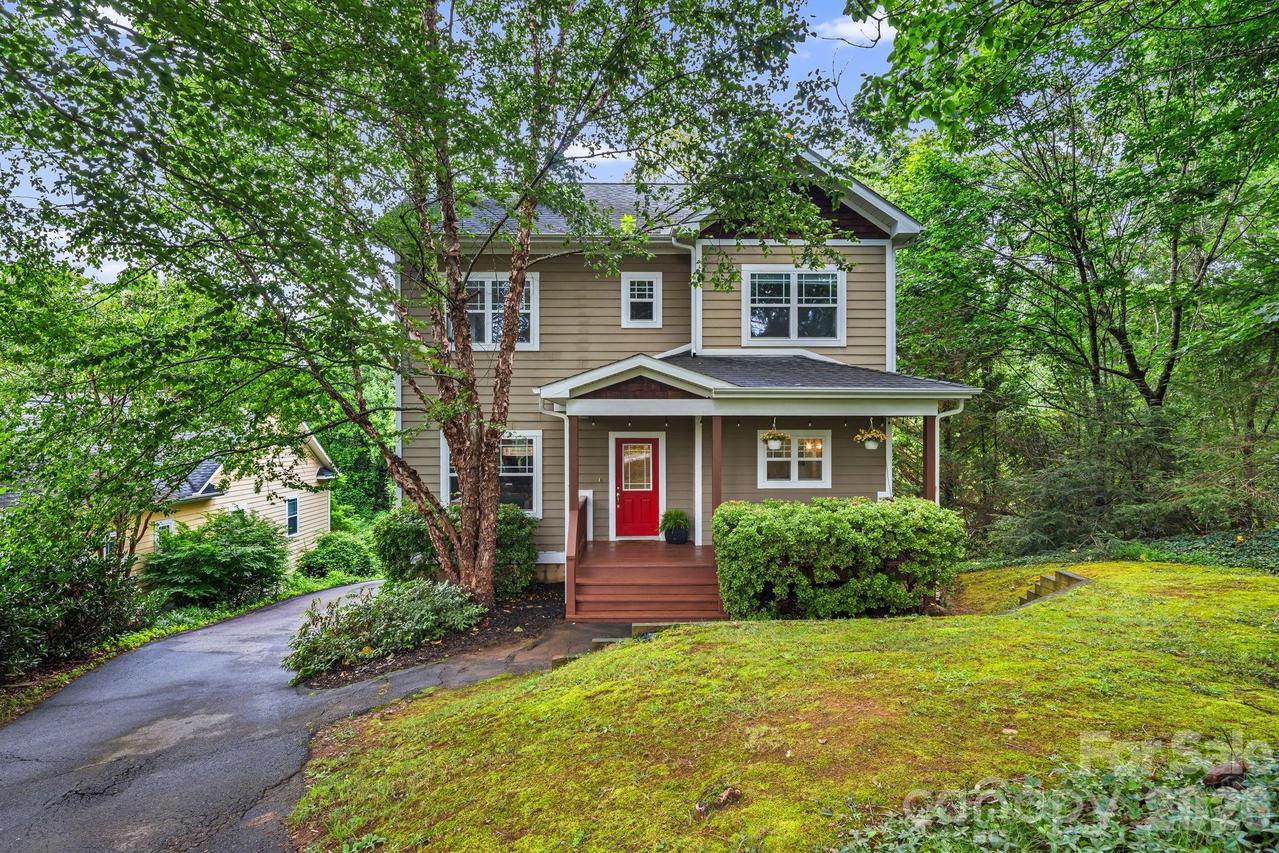 29 Winding Rd., Asheville, NC 28803