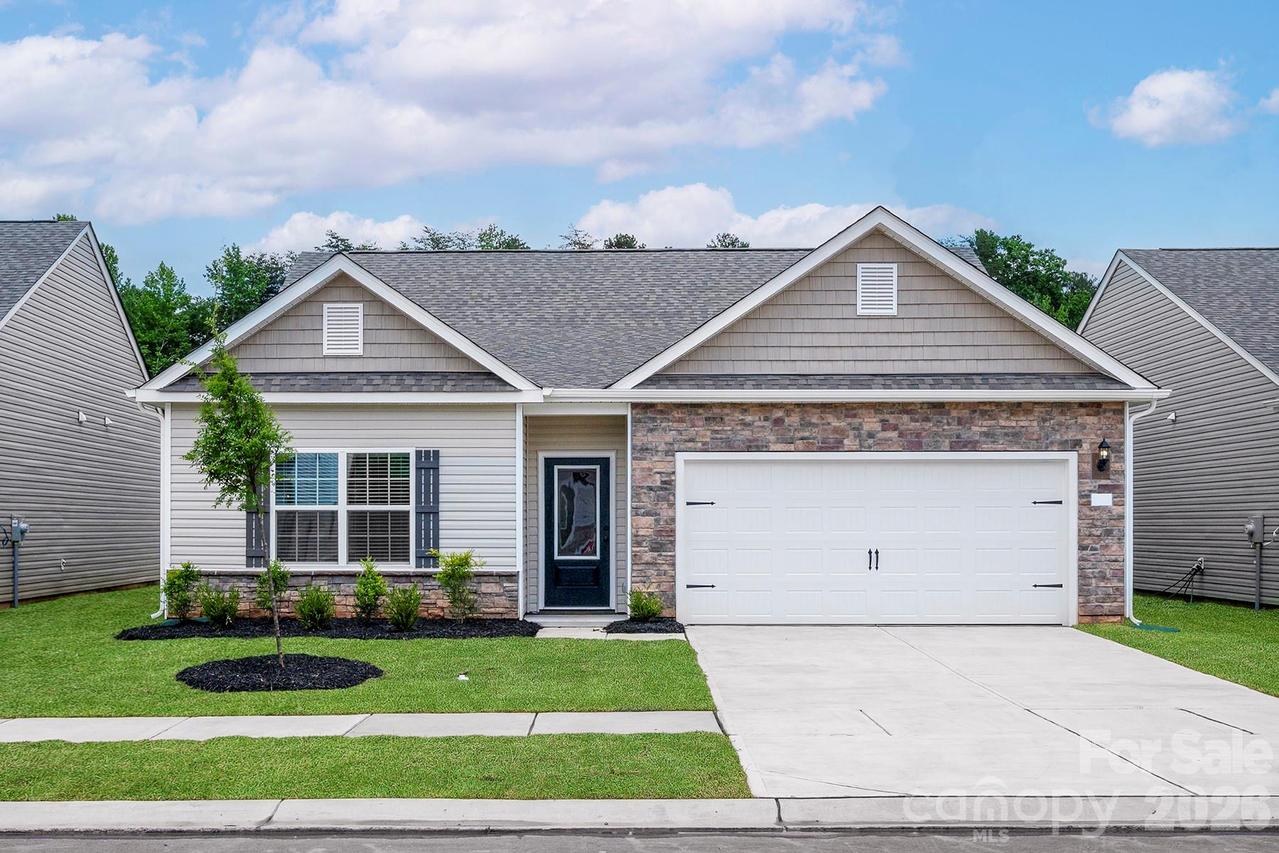 8109 Cravat Ct., Charlotte, NC 28215