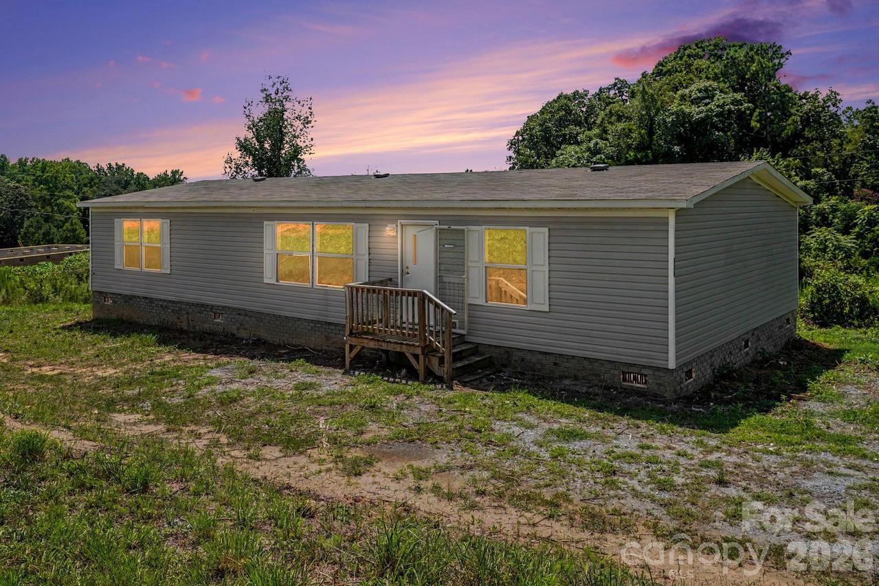 336 New Jerusalem Church Rd., Forest City, NC 28043