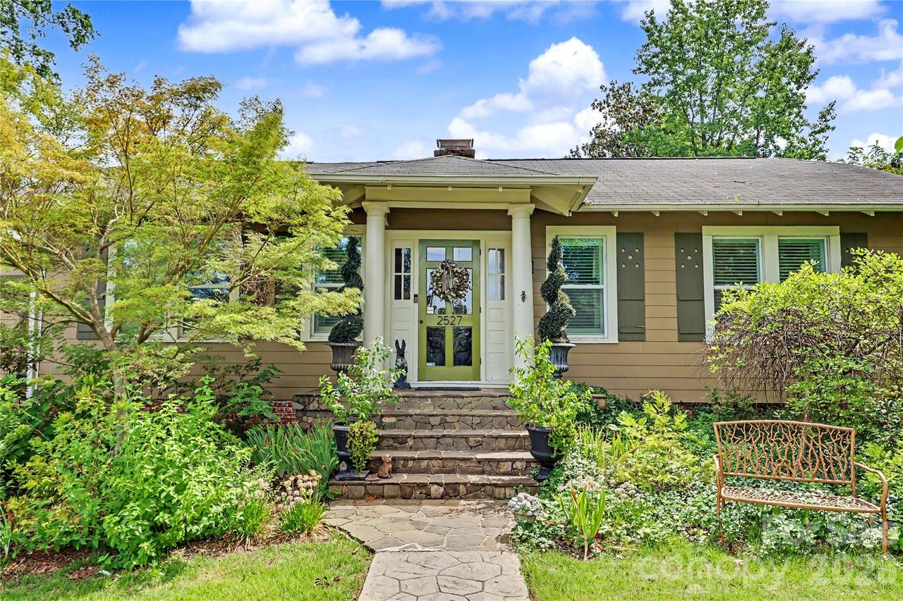 2527 Sharon Rd., Charlotte, NC 28211