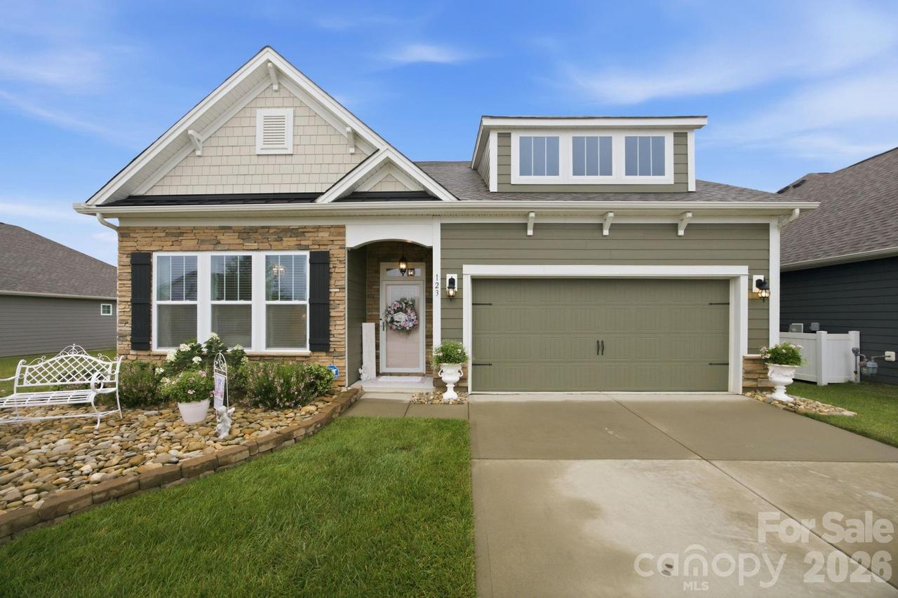 123 Cup Chase Dr., Mooresville, NC 28115