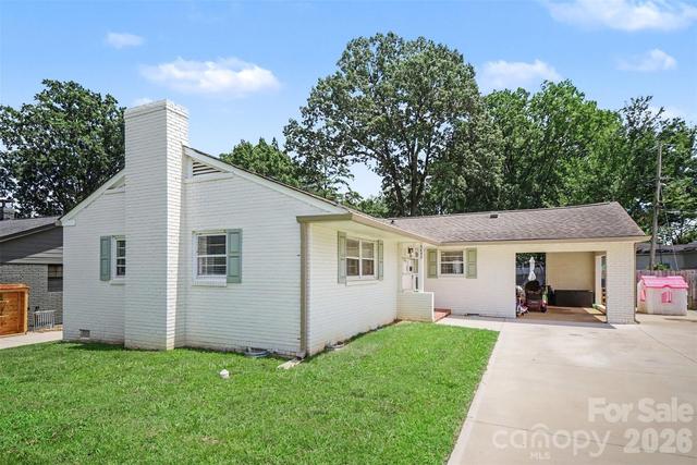 Homes Just Sold That Attend Myers Park High School: August 25th to August 31st