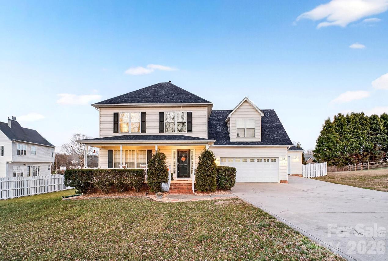 121 Guernsey Ct., Dallas, NC 28034