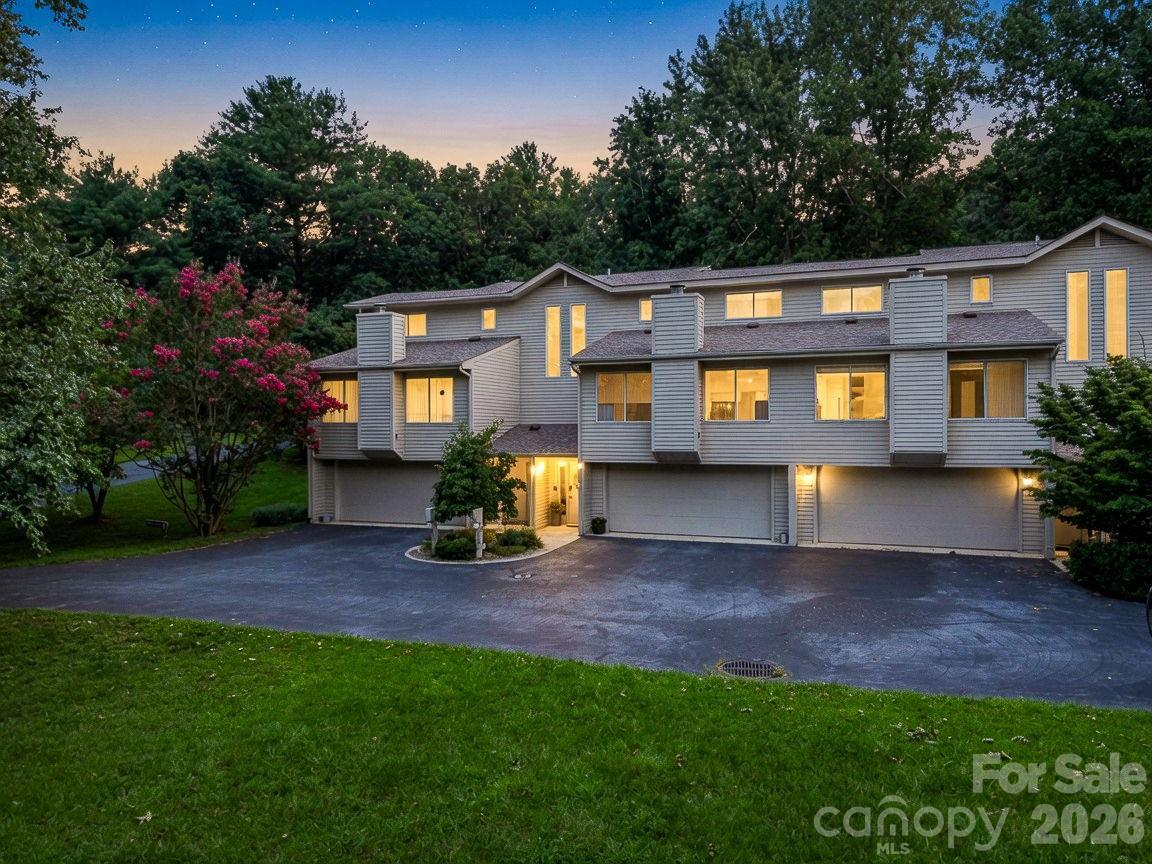 103 Shadowbrook Dr., Asheville, NC 28805