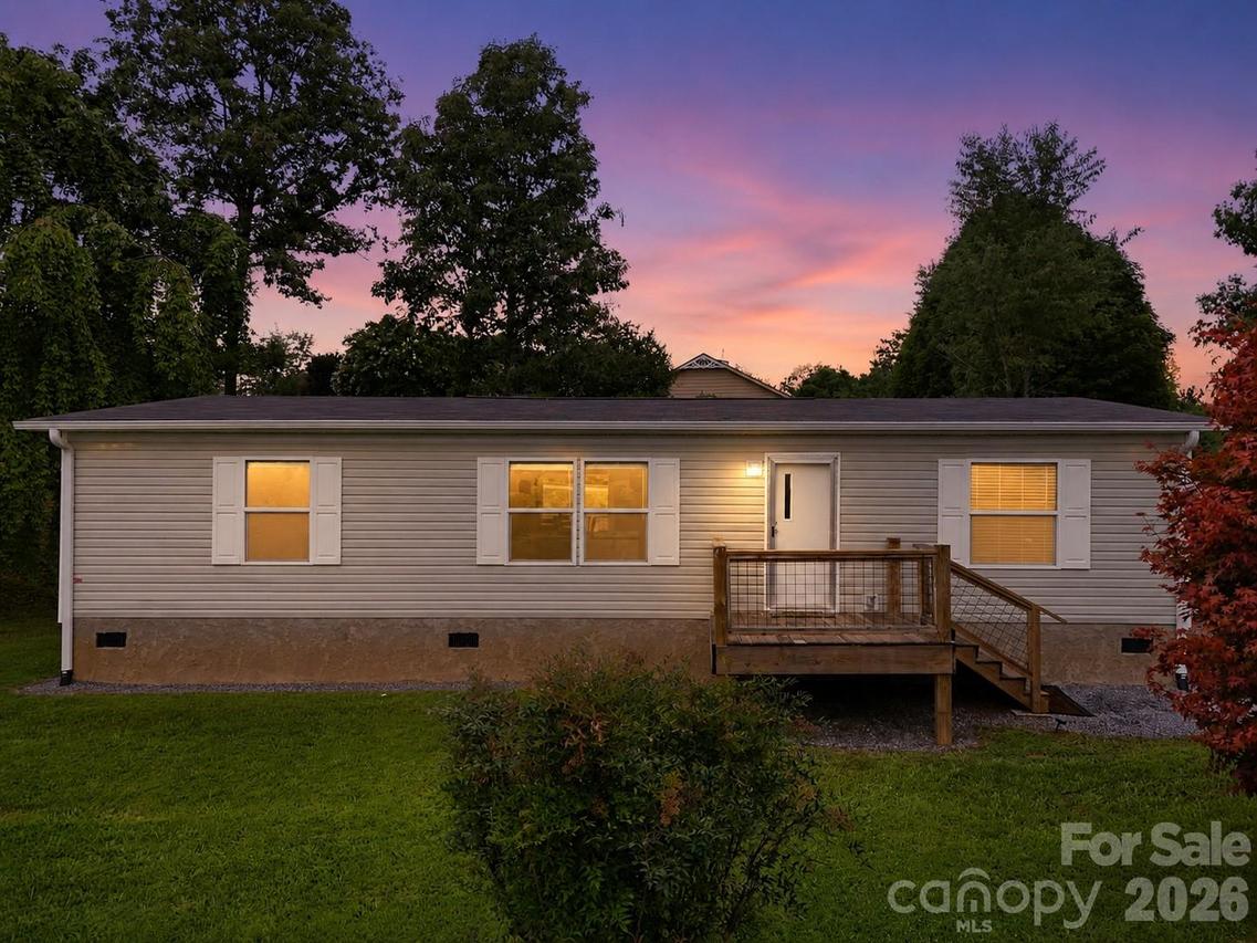 132 E View Dr., Mars Hill, NC 28754