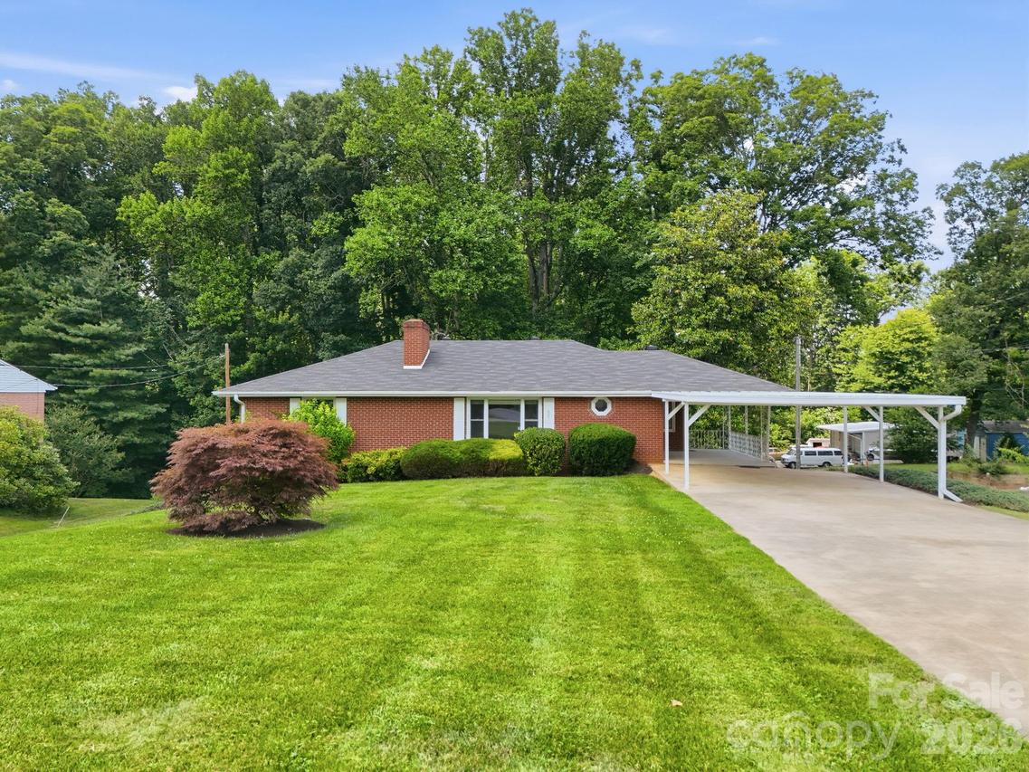 845 Sand Hill Rd., Asheville, NC 28806