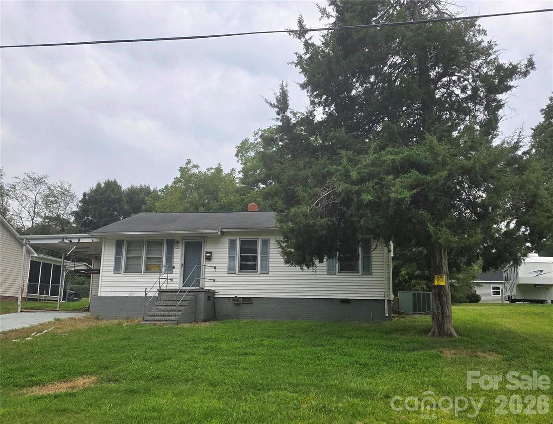 122 E Iowa Ave., Bessemer City, NC 28016