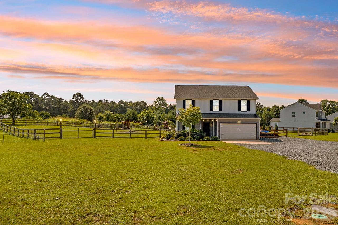 135 Stanfield Farm Ln., Stanfield, NC 28163