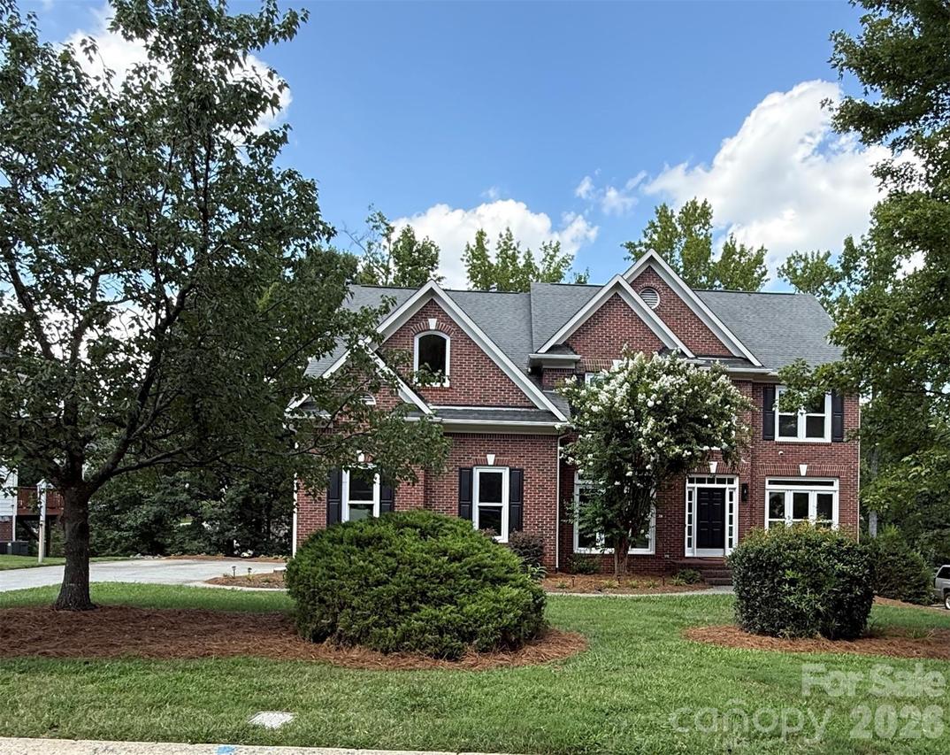 2421 Arden Gate Ln., Charlotte, NC 28262