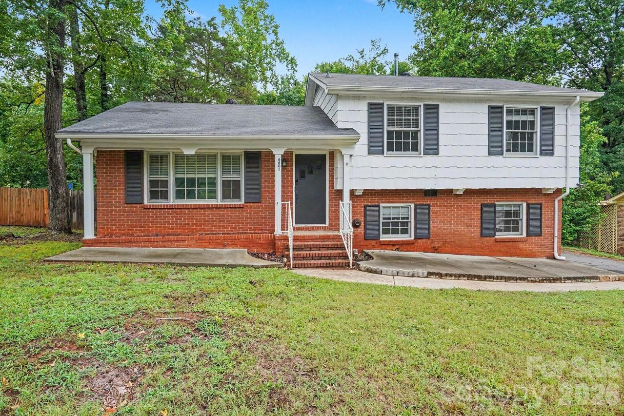 6601 Lynfield Dr., Charlotte, NC 28212