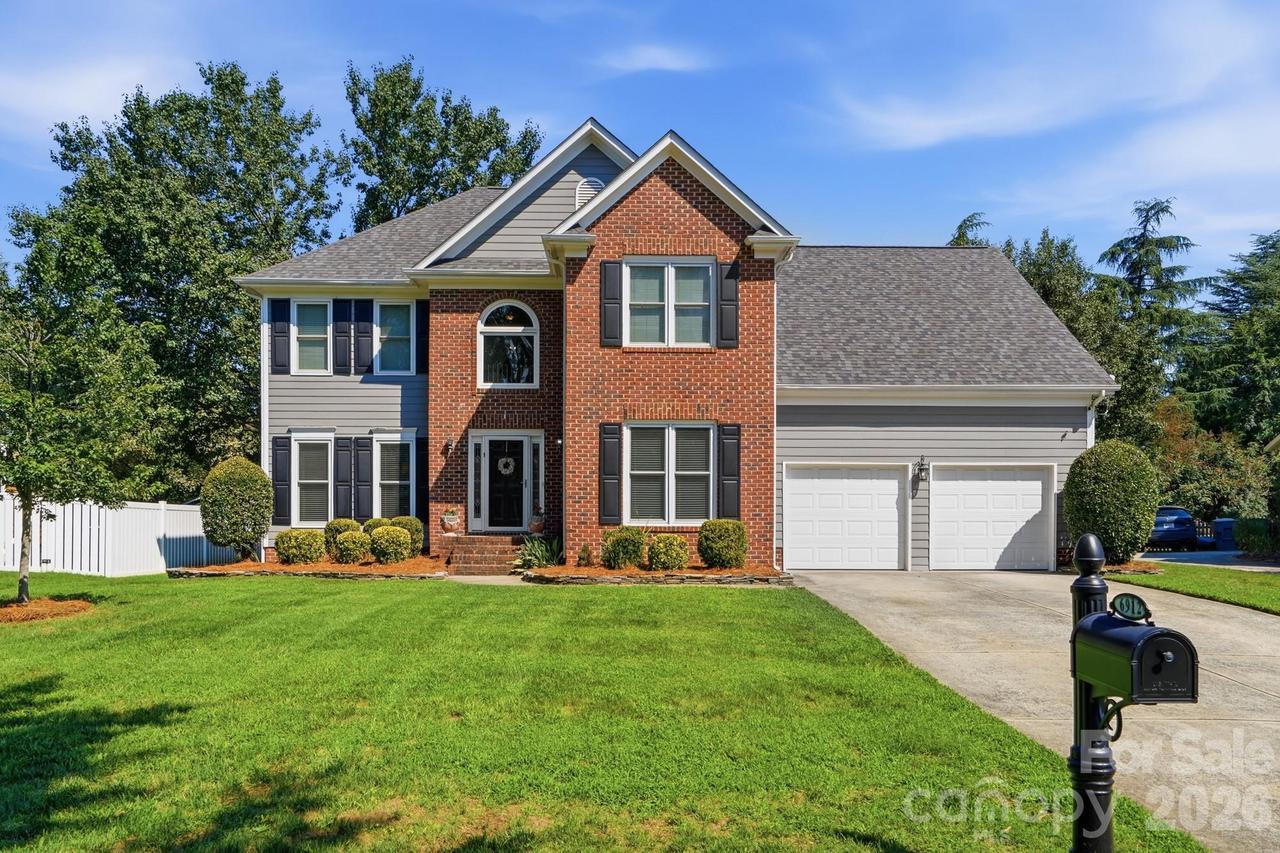 6912 Royce Ct., Charlotte, NC 28277