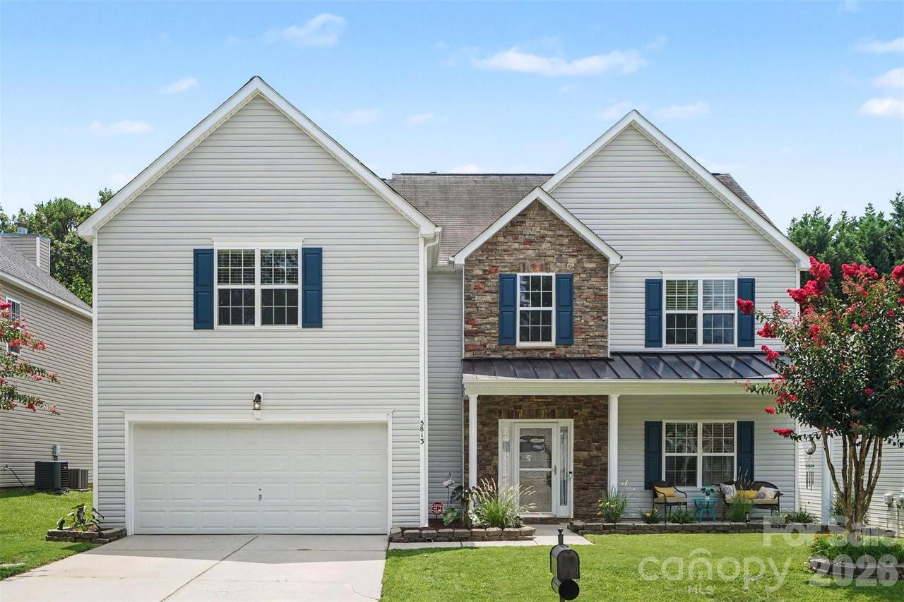 5813 Parkstone Dr., Matthews, NC 28104