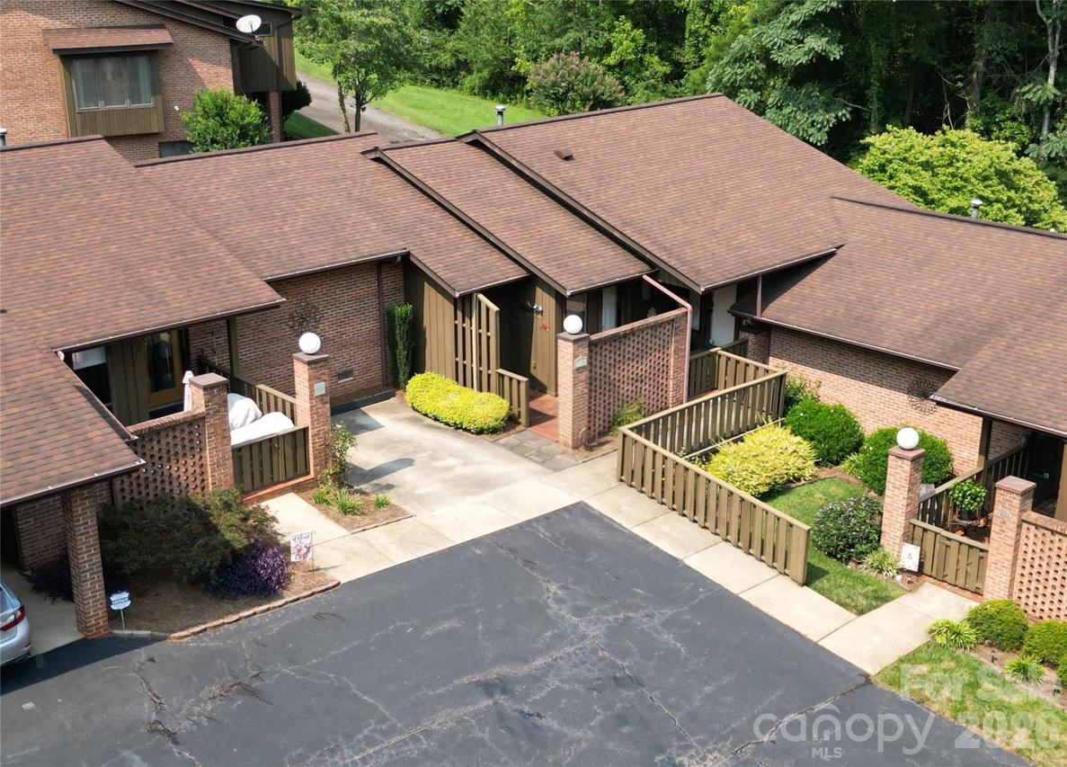 1328 Radio Rd., Statesville, NC 28625