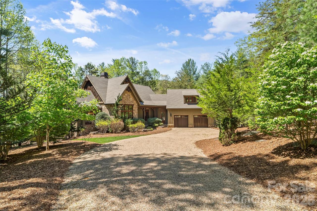 92 Gobblers Neck Dr., Nebo, NC 28761