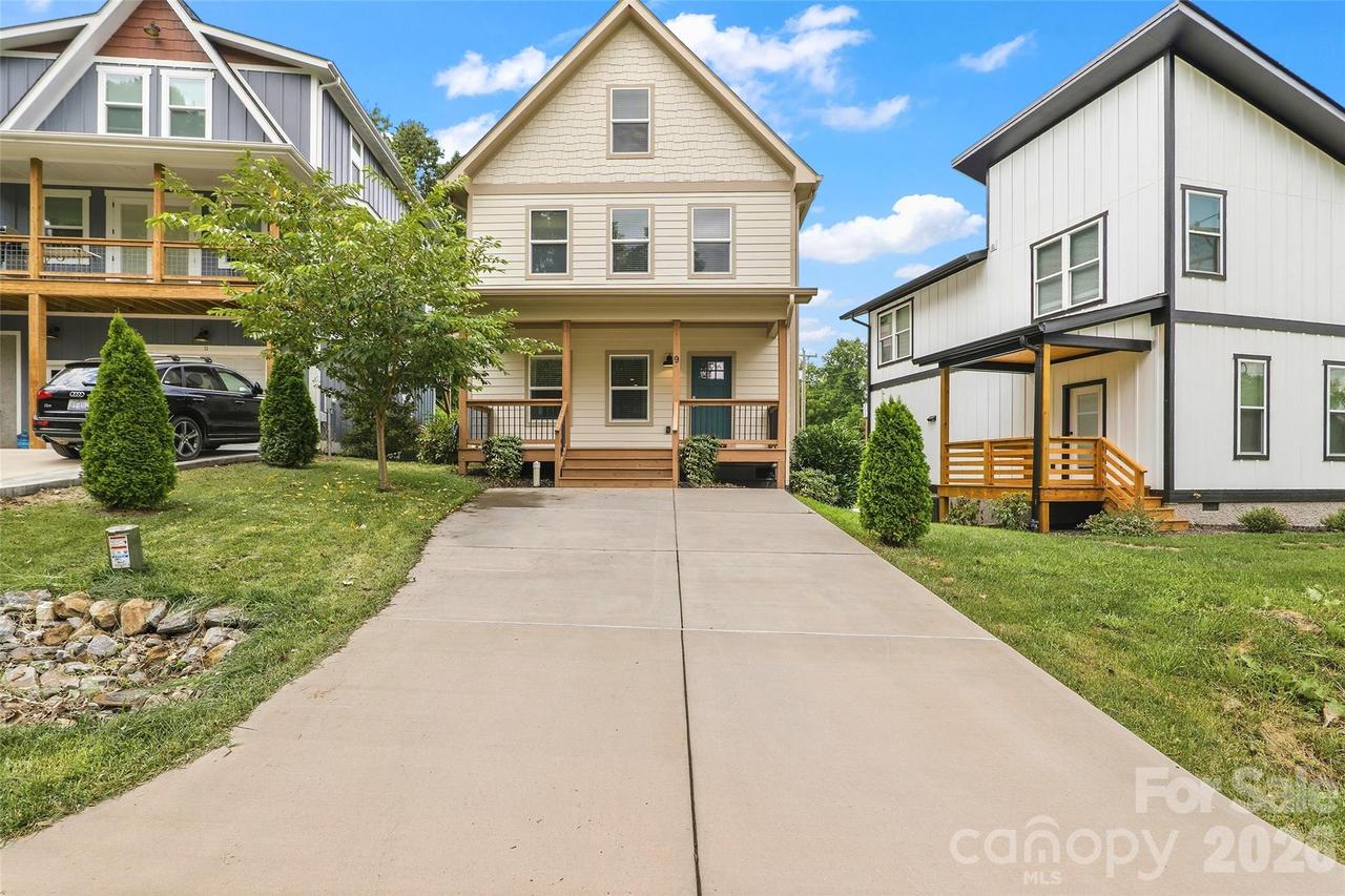 9 Hilldale Rd., Asheville, NC 28803