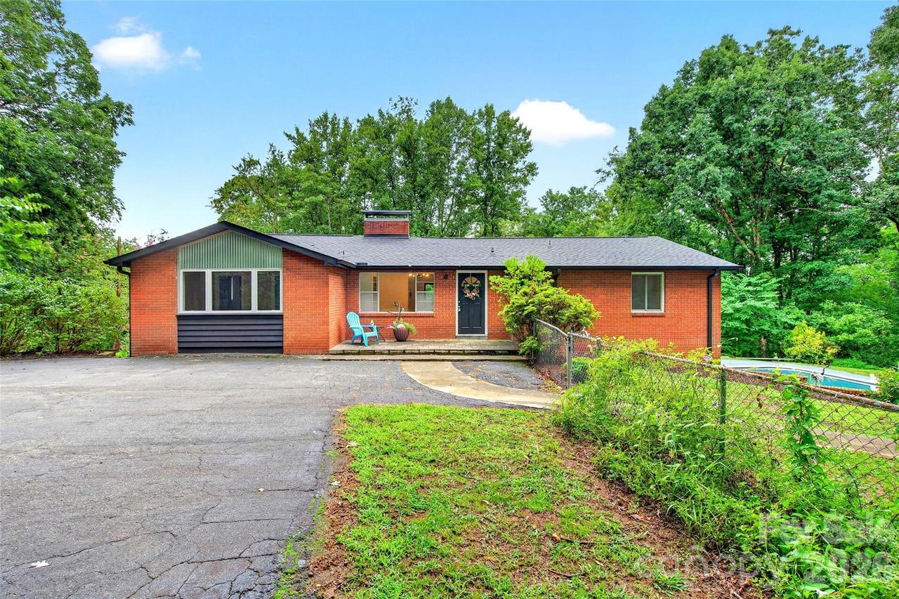 40 Mintz Ln. #2, Swannanoa, NC 28778