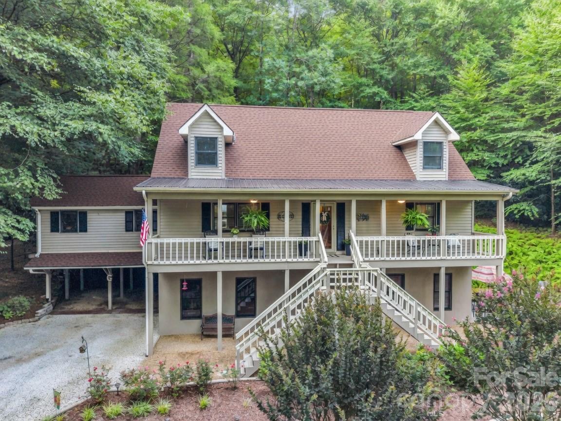 103 Audia Way Dr., Zirconia, NC 28790