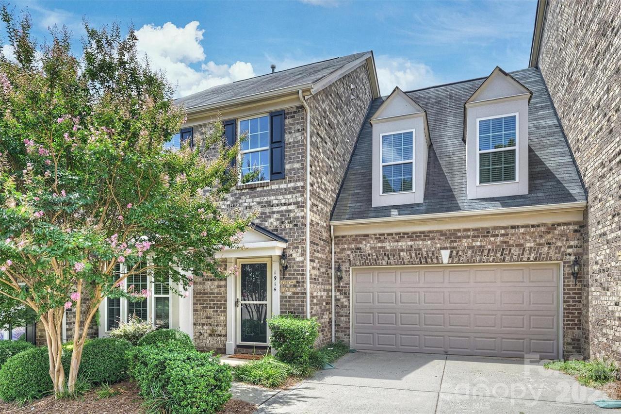 1914 Colony Line Ct., Charlotte, NC 28210