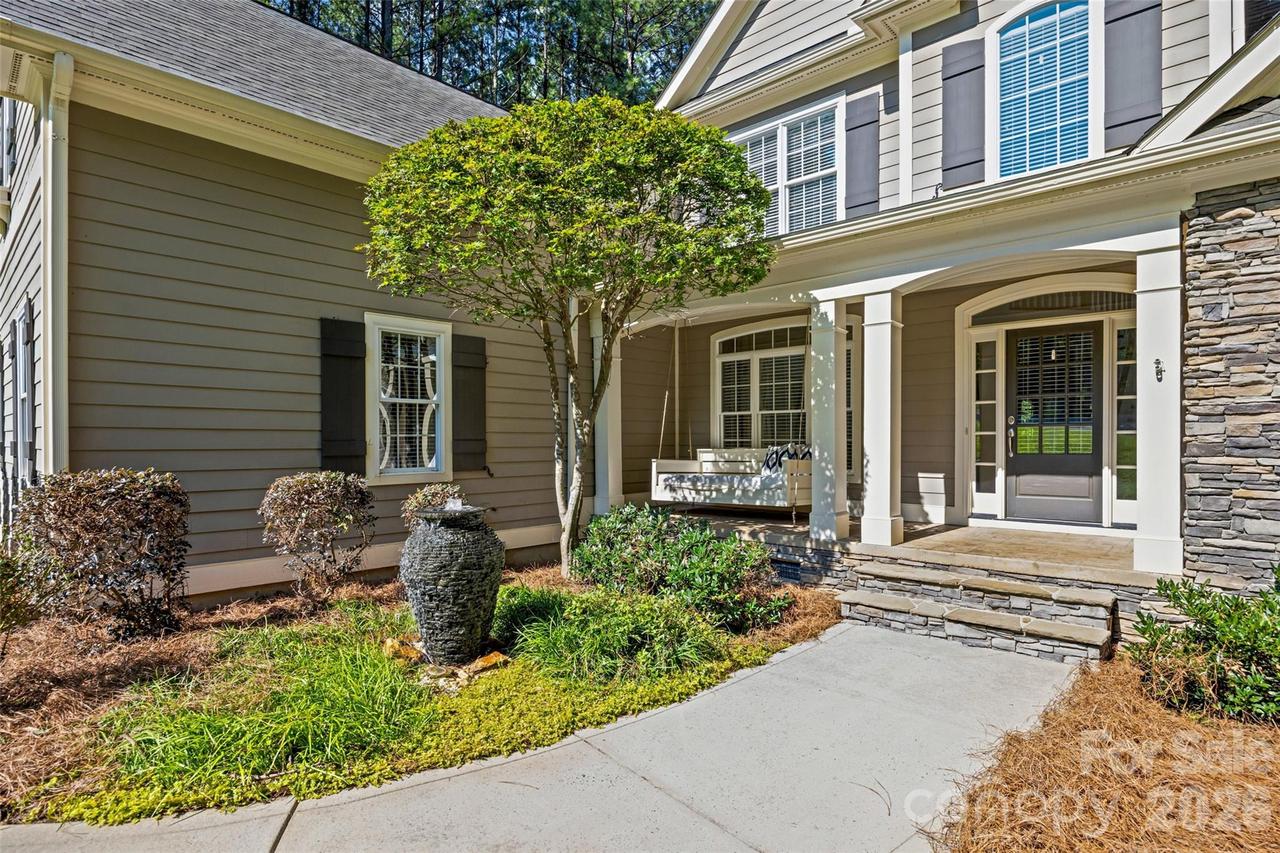 2455 Talbot Ct., Sherrills Ford, NC 28673