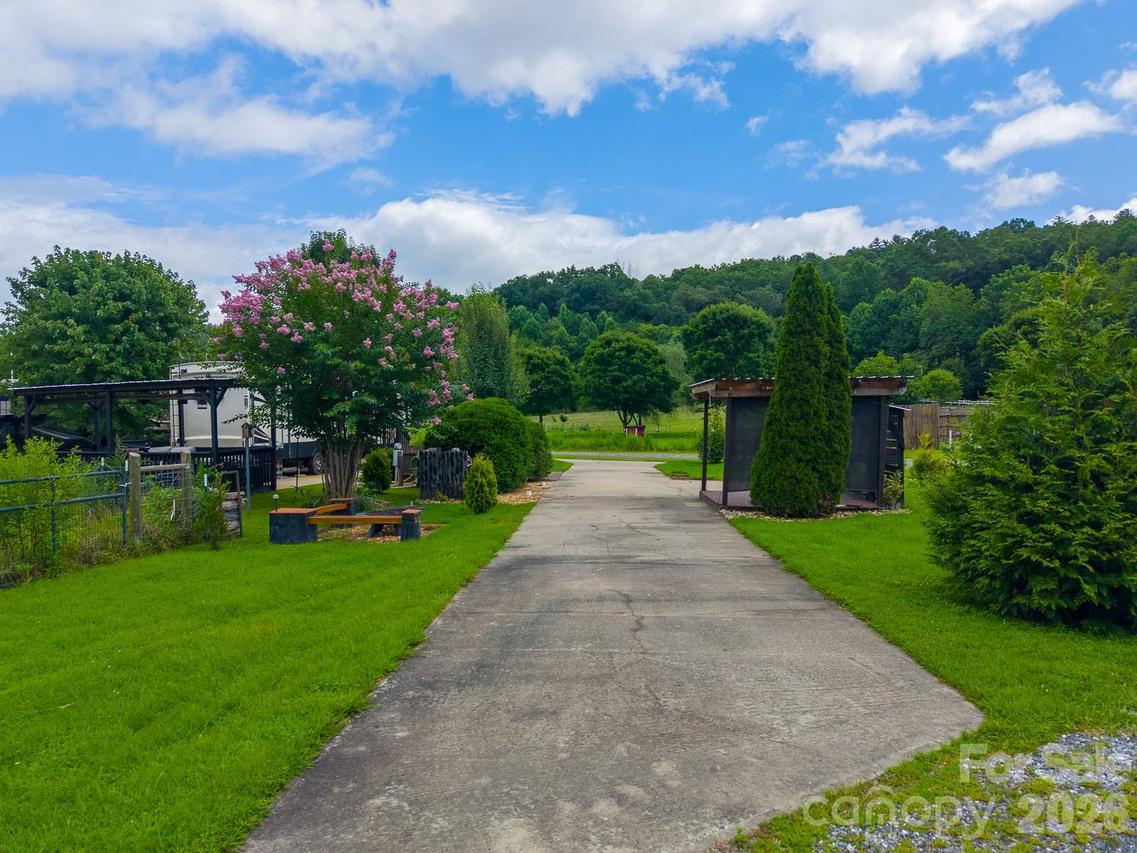 50 Timber Leaf Dr., Sylva, NC 28779