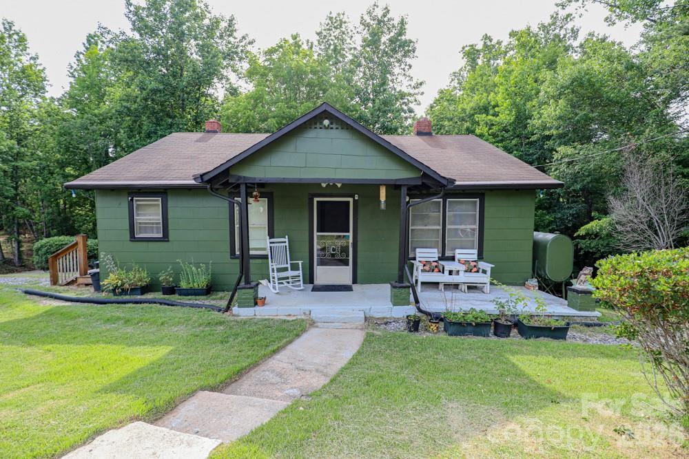 1646 Silver St., Morganton, NC 28655