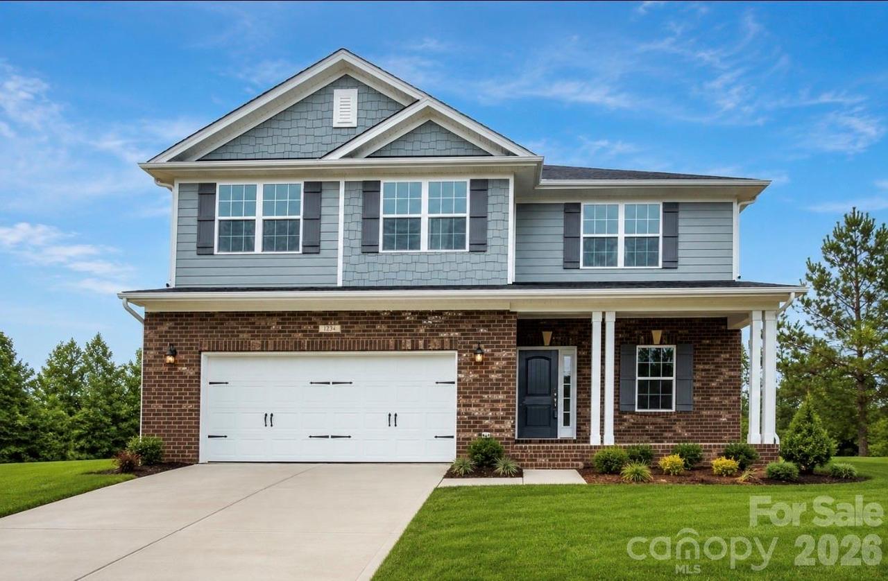123 Bunker Hill Ln., Statesville, NC 28677