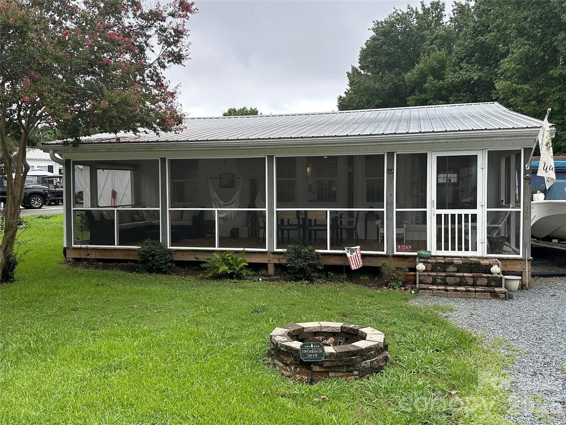 120 Cardinal Dr., New London, NC 28127