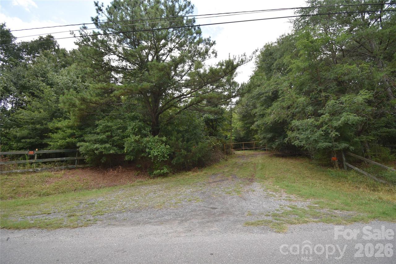 111 Cam Pl., Lawndale, NC 28090
