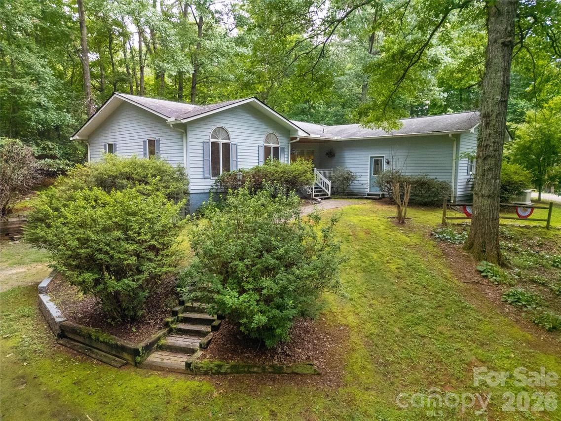 149 Tucked In Ln., Brevard, NC 28712