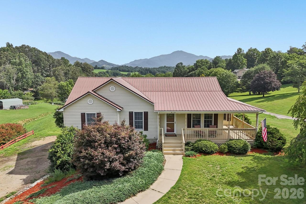 410 Crawford Rd., Waynesville, NC 28786