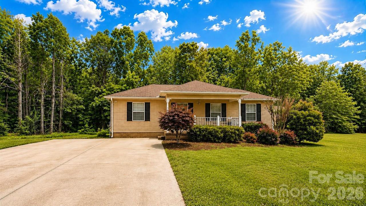 5228 Crane Point Dr., Charlotte, NC 28227