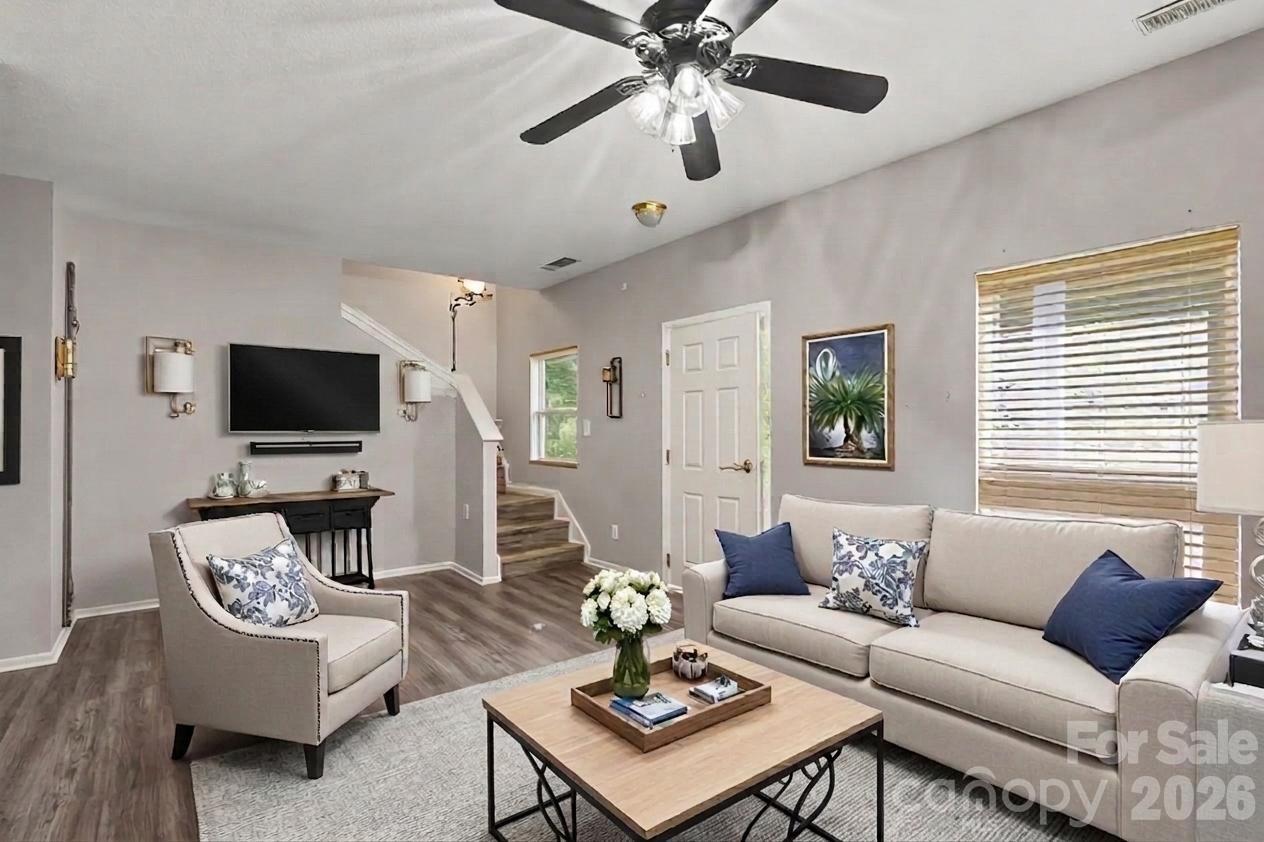 2729 Meadow Knoll Dr., Charlotte, NC 28269