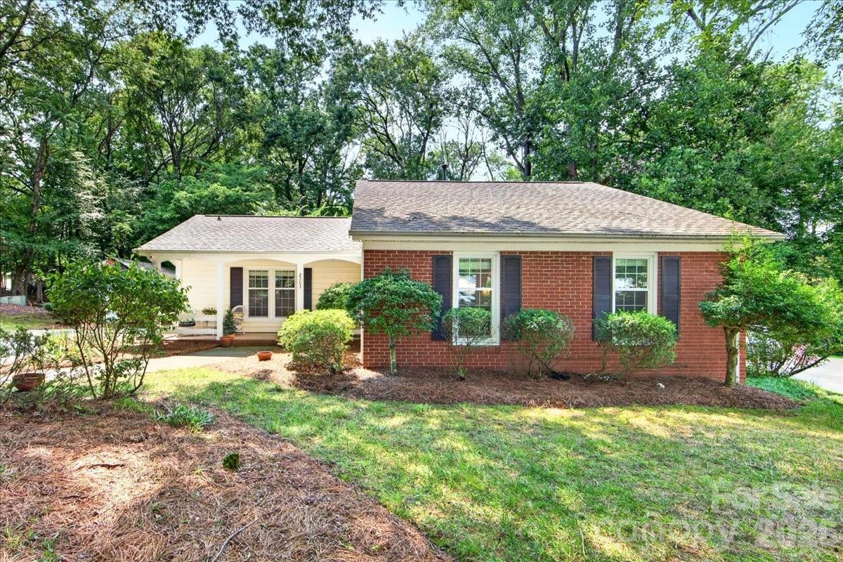 2703 Bremer Ct., Charlotte, NC 28210