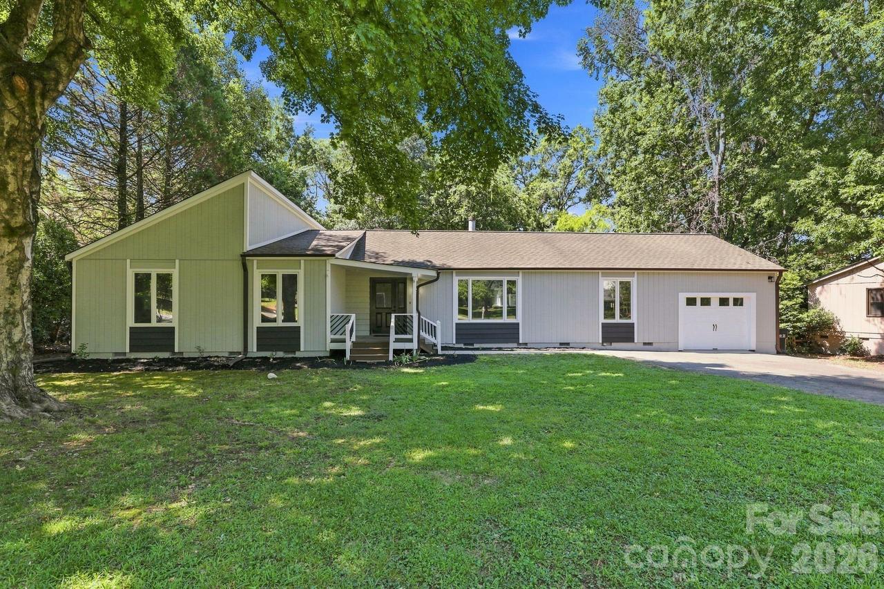 9110 Raintree Ln., Charlotte, NC 28277