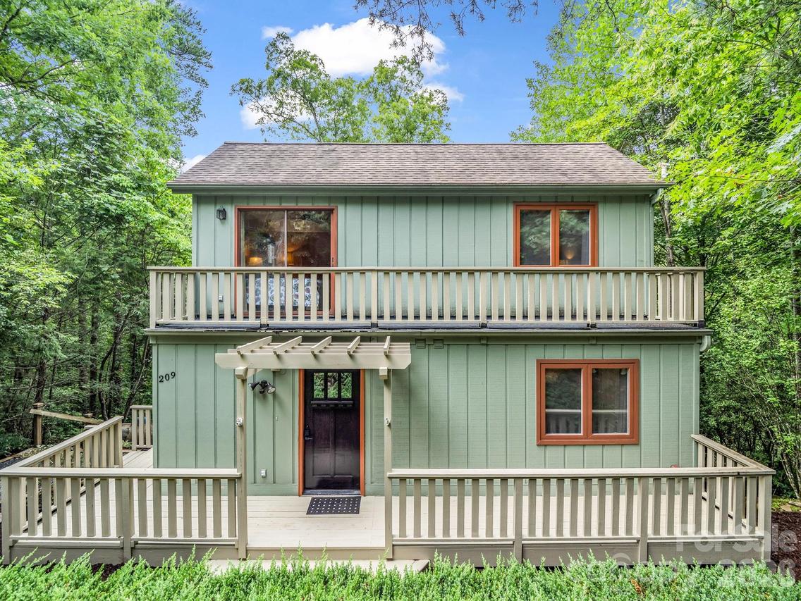 209 Dogwood Dr., Lake Lure, NC 28746