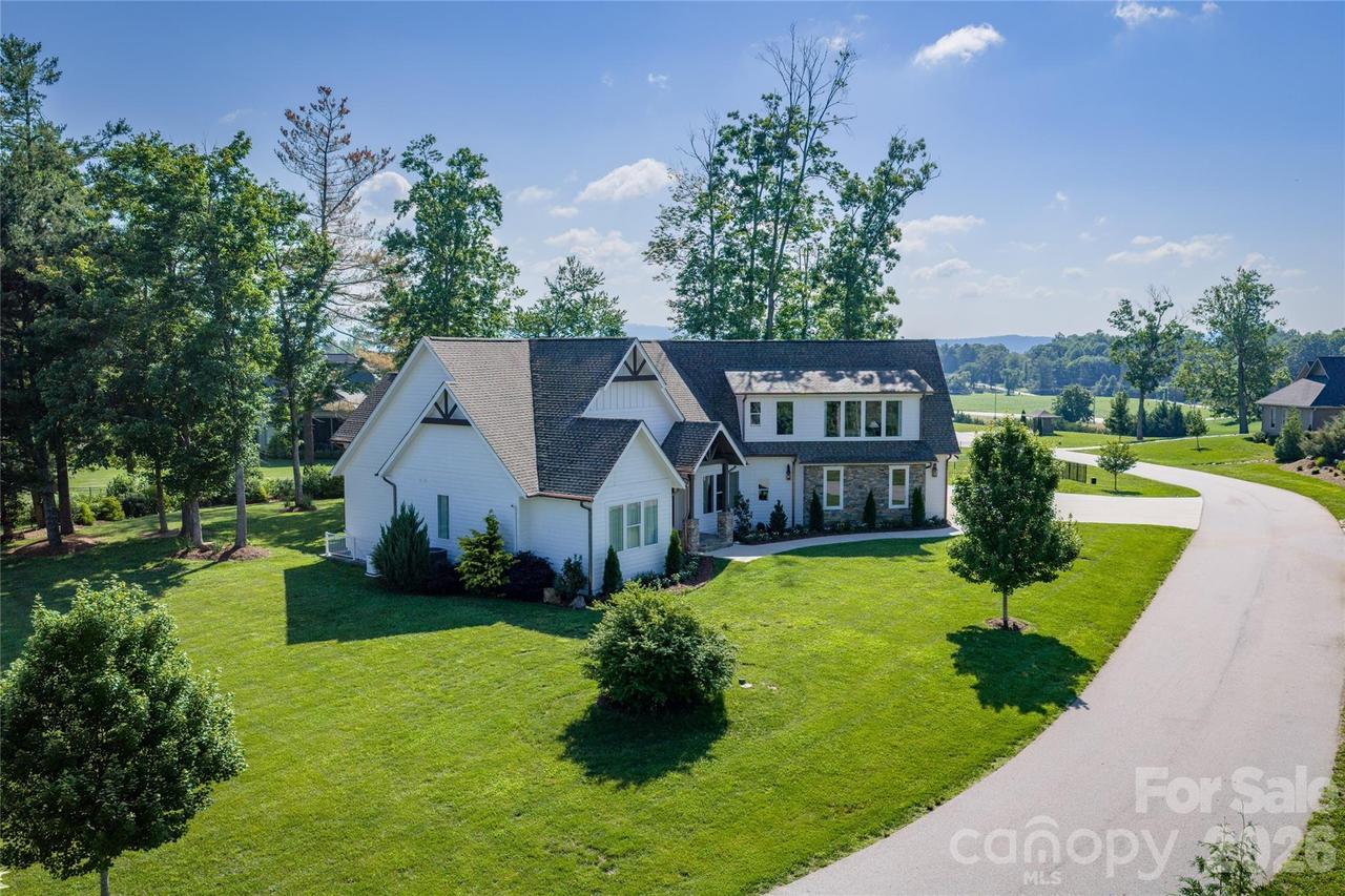 210 Samuel Dr., Mills River, NC 28759
