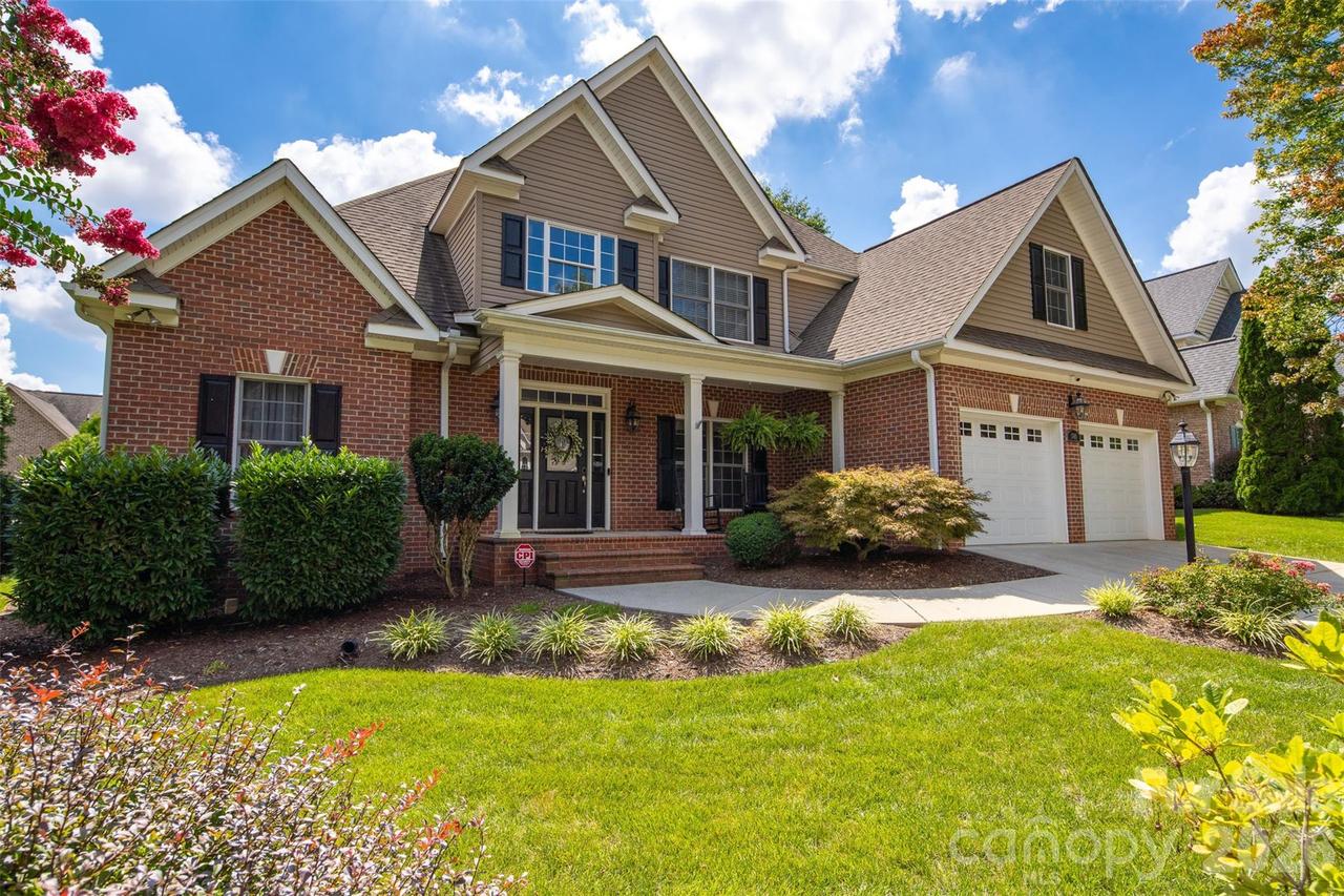 1746 30th Avenue Dr., Hickory, NC 28601