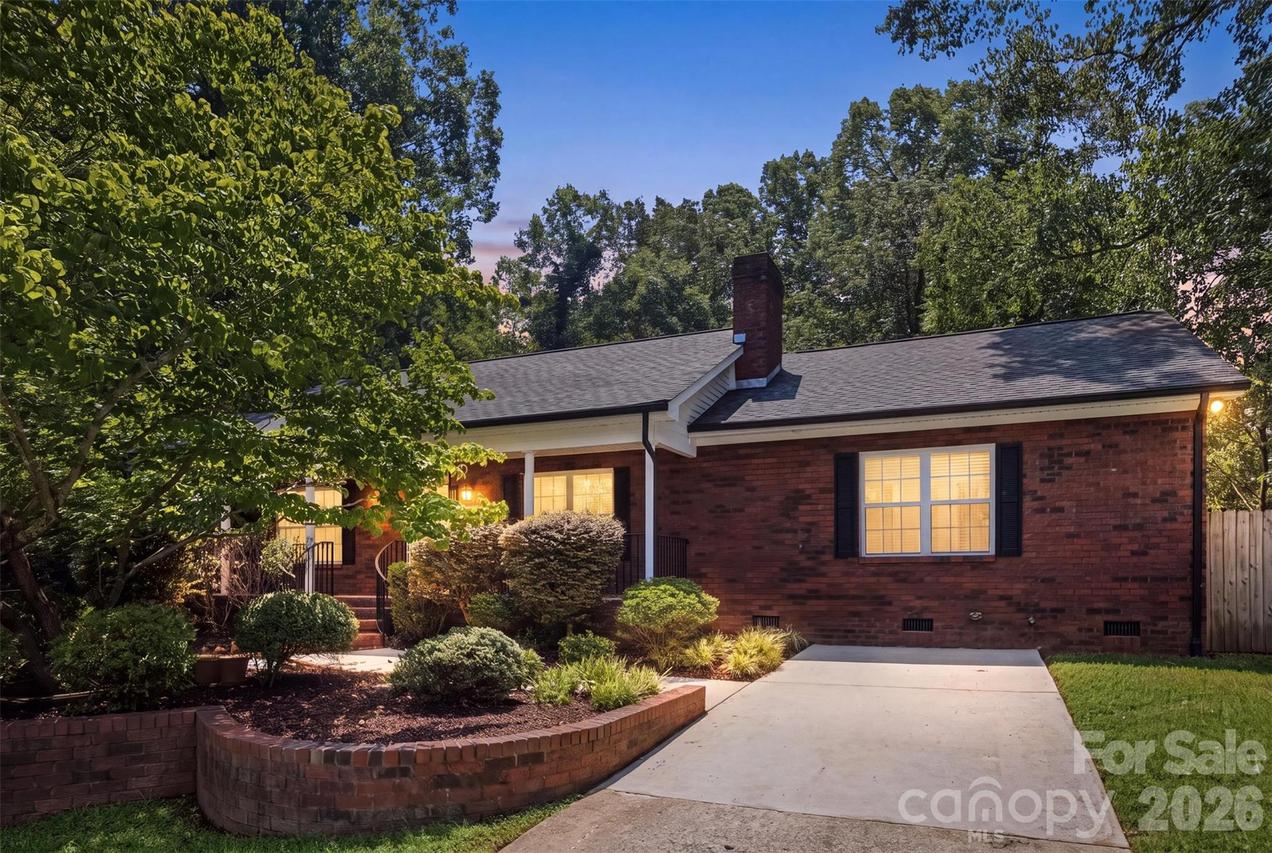 125 Shady Bluff Dr., Gastonia, NC 28052