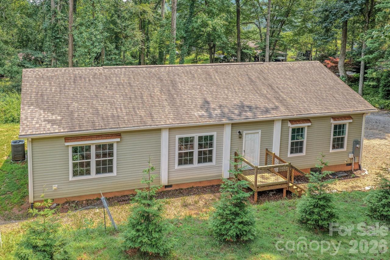 17 Berry Hill Rd., Asheville, NC 28806