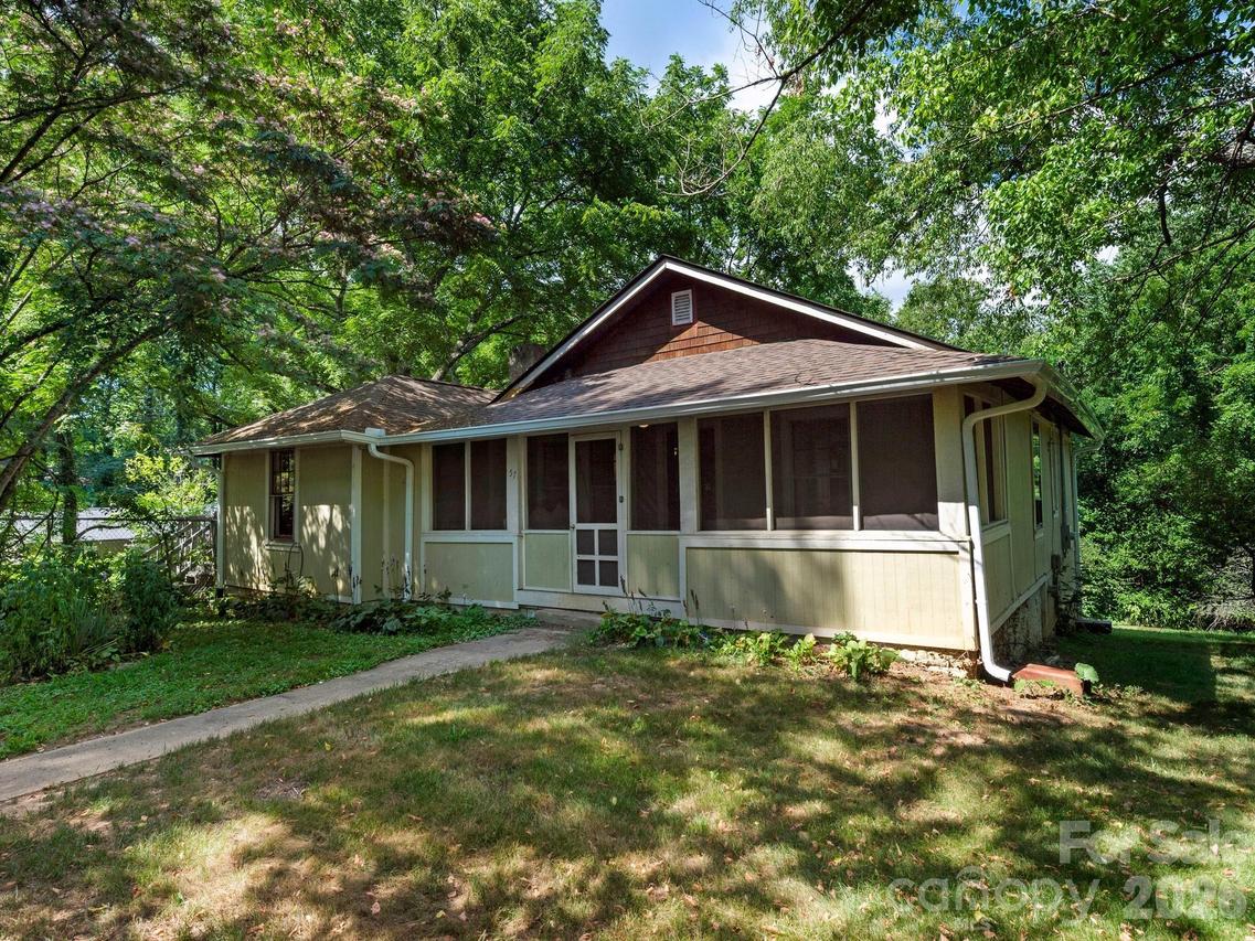 57 Dale St., Asheville, NC 28806