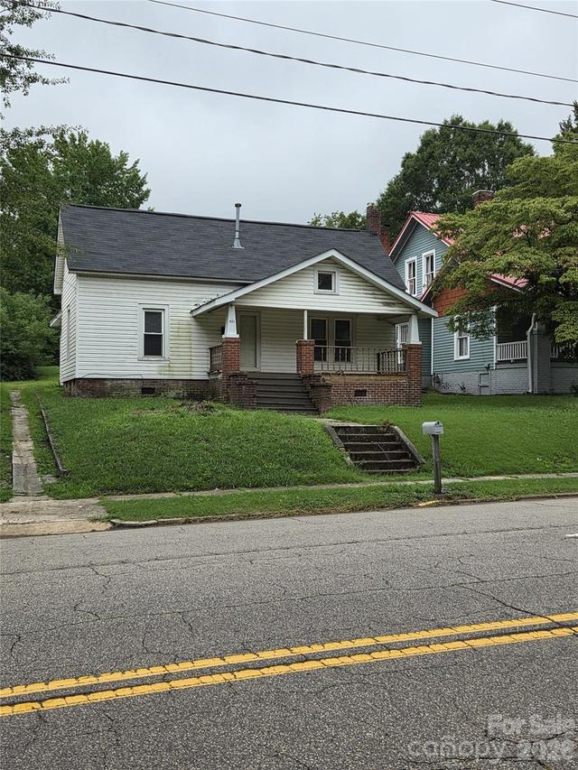 421 N N Salisbury Ave., Spencer, NC 28159