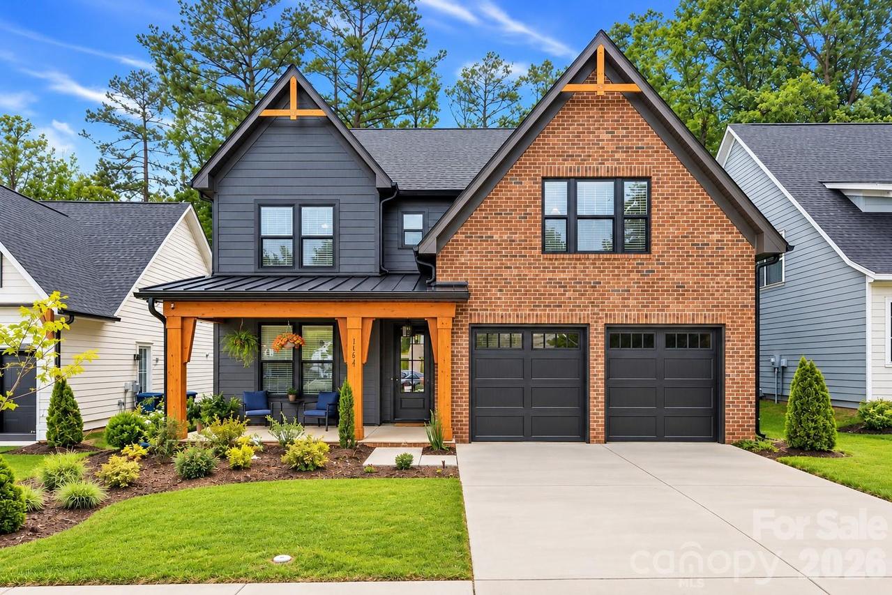 3041 Kinger Ln., Matthews, NC 28105