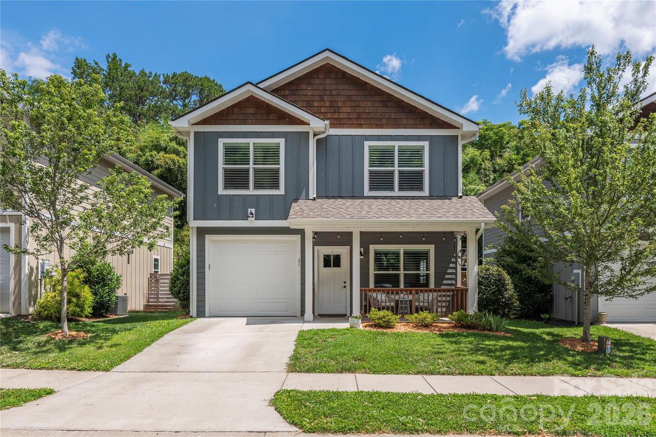 21 Crayton Park Dr., Asheville, NC 28803