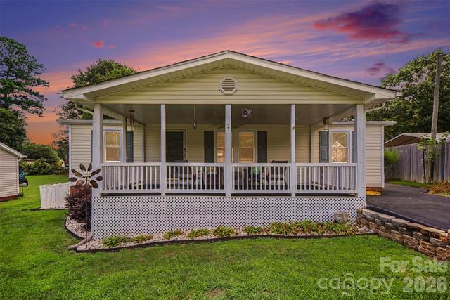 New Homes For Sale This Week That Attend Catawba Heights Elementary: August 7th to August 13th