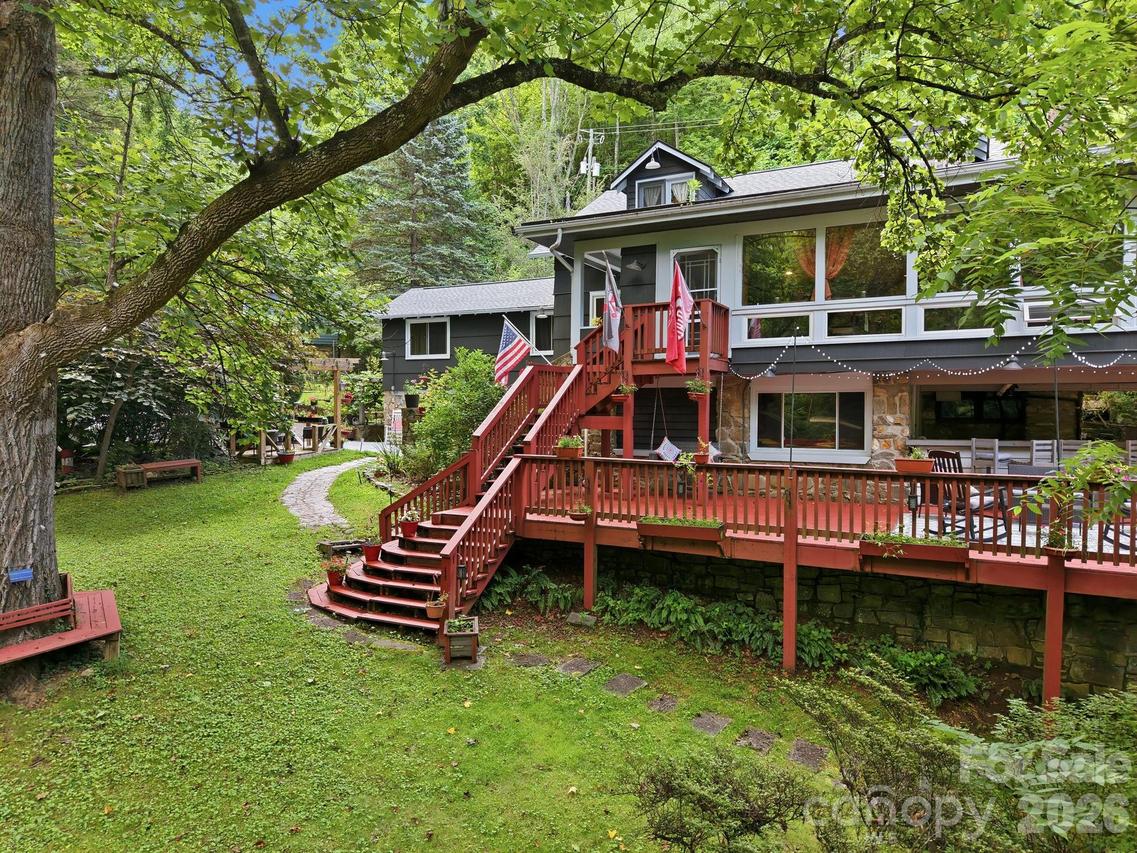 146 Chestnut Walk Dr., Waynesville, NC 28786