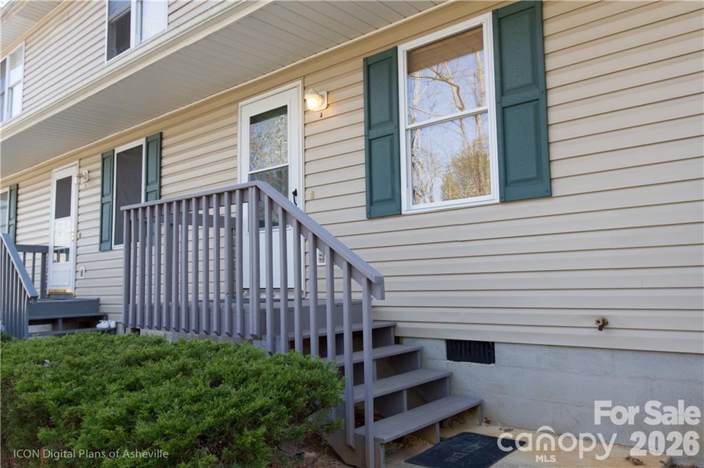 6 Azalea Rd., Arden, NC 28704