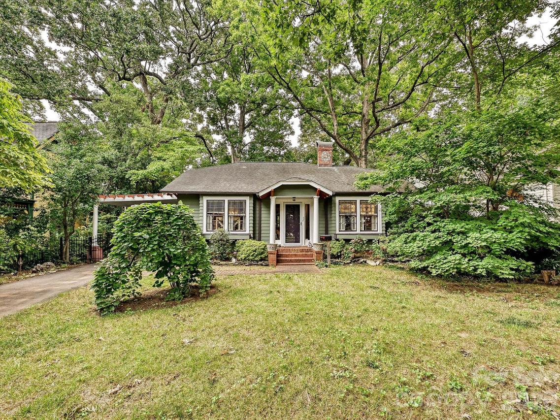 1532 The Plz., Charlotte, NC 28205
